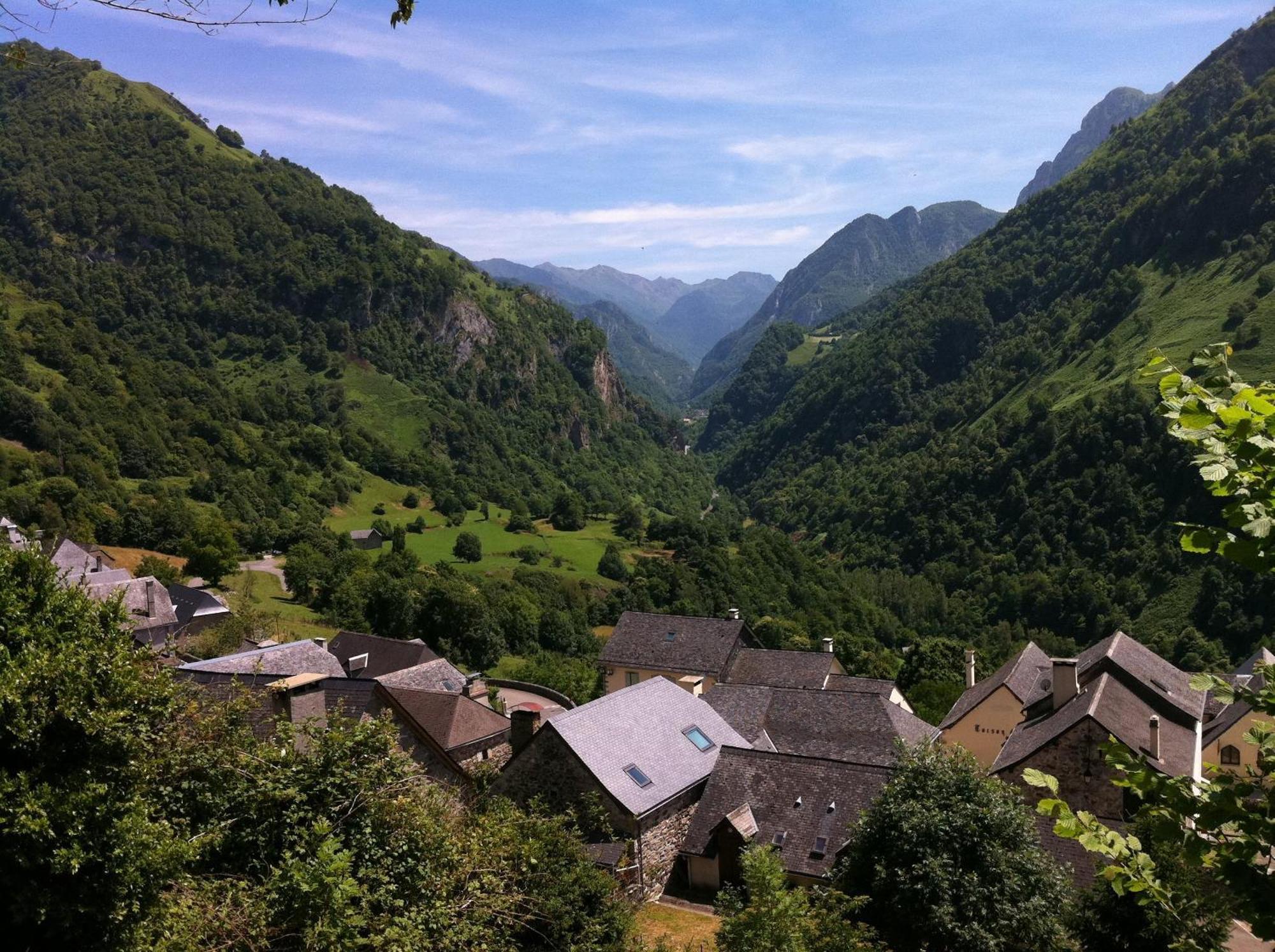 Bed and Breakfast Auberge Toison d'Or Cette-Eygun Exterior foto