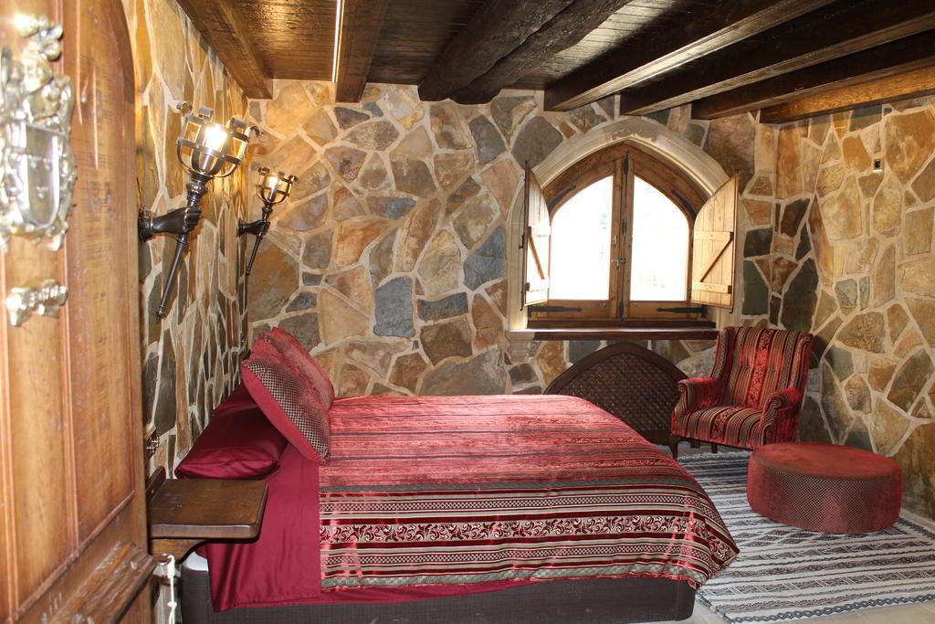 Bed and Breakfast Auberge Toison d'Or Cette-Eygun Exterior foto