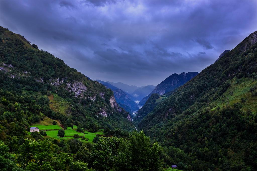 Bed and Breakfast Auberge Toison d'Or Cette-Eygun Exterior foto